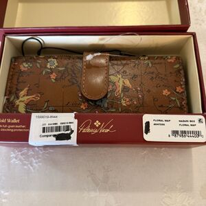 NWT Patricia Nash Bifold Wallet Nazari Floral Map RFID Protection